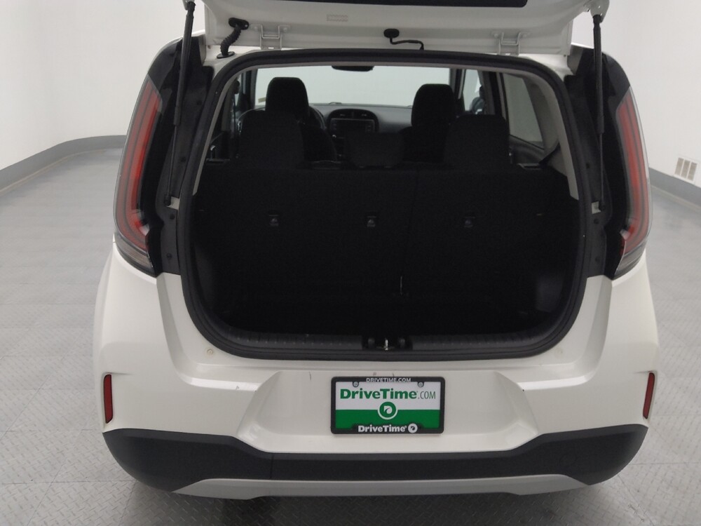 2023 Kia Soul in Springfield, MO 65807 - 18120090 29