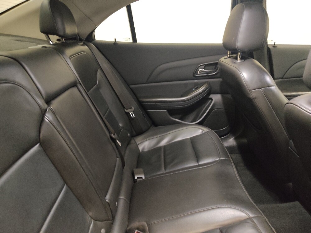 2014 Chevrolet Malibu in Lombard, IL 60148 - 18120092 19