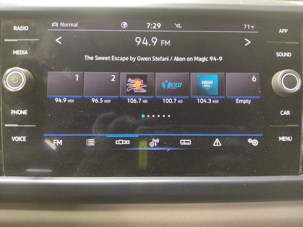 2022 Volkswagen Taos in Tampa, FL 33612 - 18120095 25