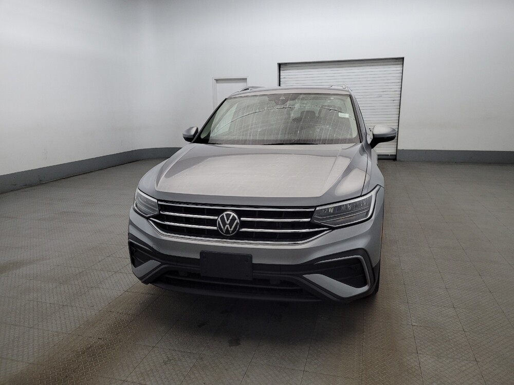 2022 Volkswagen Tiguan in Pittsburgh, PA 15237 - 18120102 15