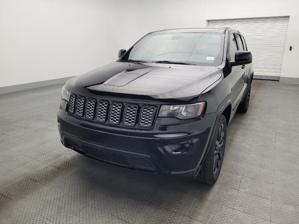 2018 Jeep Grand Cherokee in Miami, FL 33157 - 18120106 15
