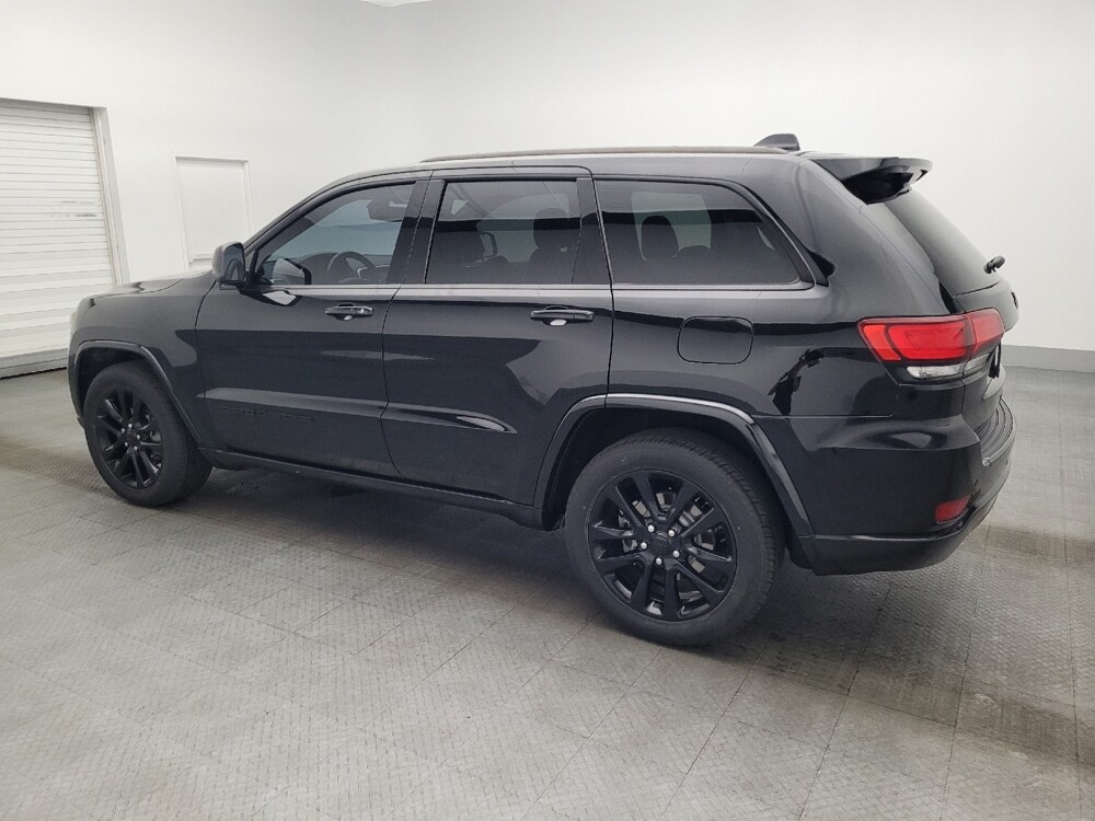 2018 Jeep Grand Cherokee in Miami, FL 33157 - 18120106 3