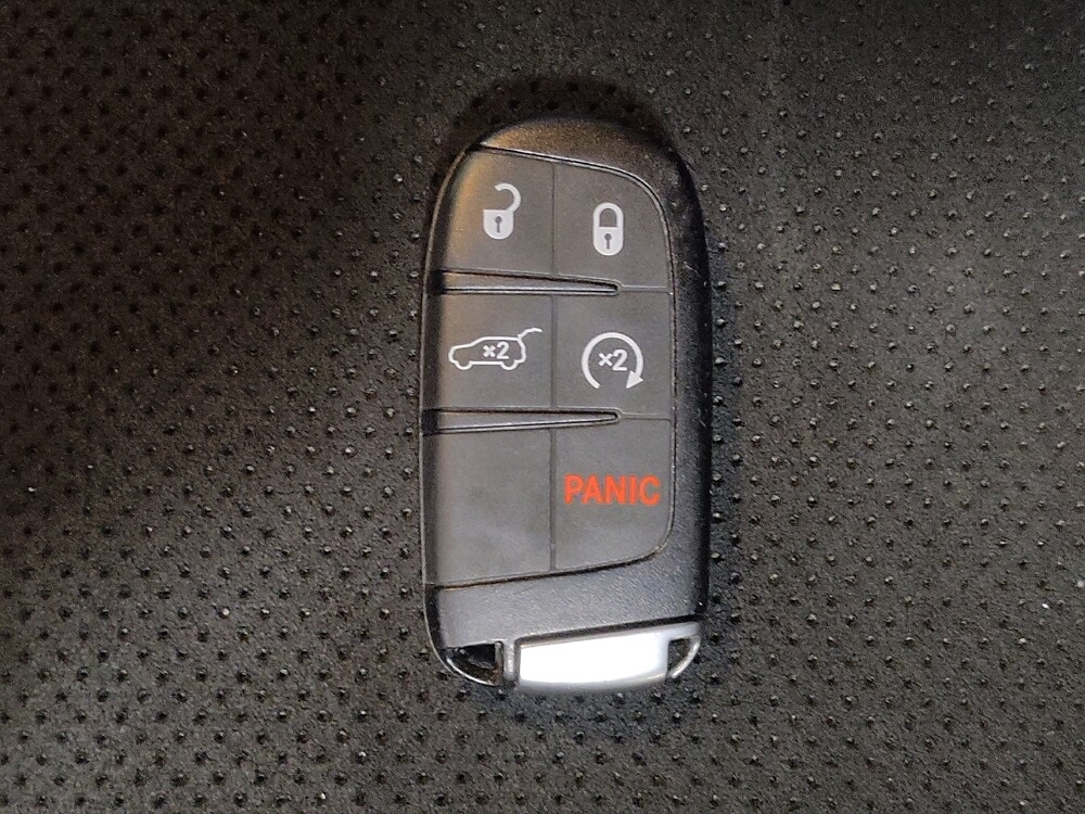 2018 Jeep Grand Cherokee in Miami, FL 33157 - 18120106 32