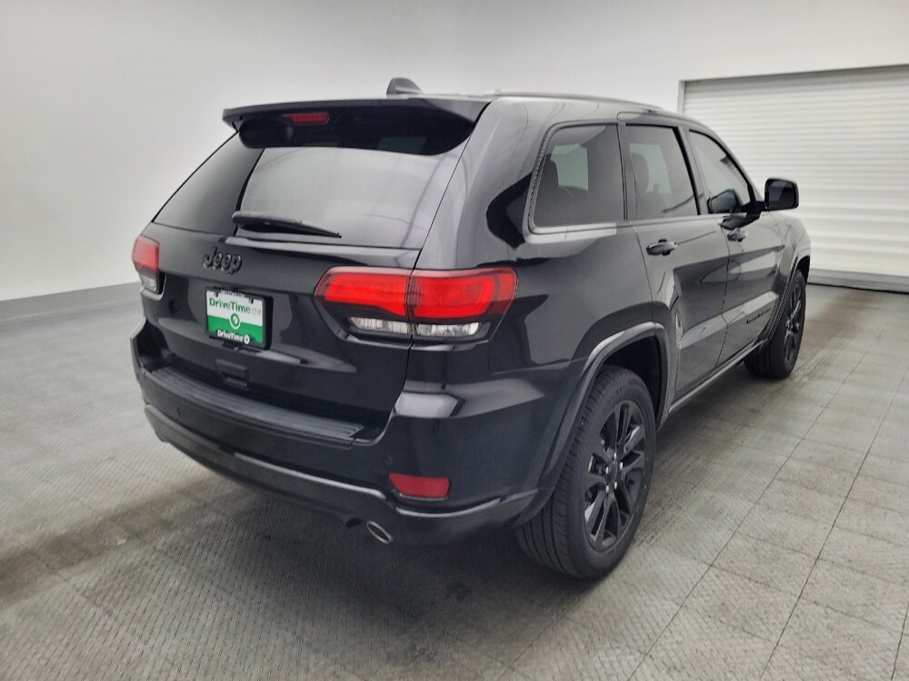 2018 Jeep Grand Cherokee in Miami, FL 33157 - 18120106 9