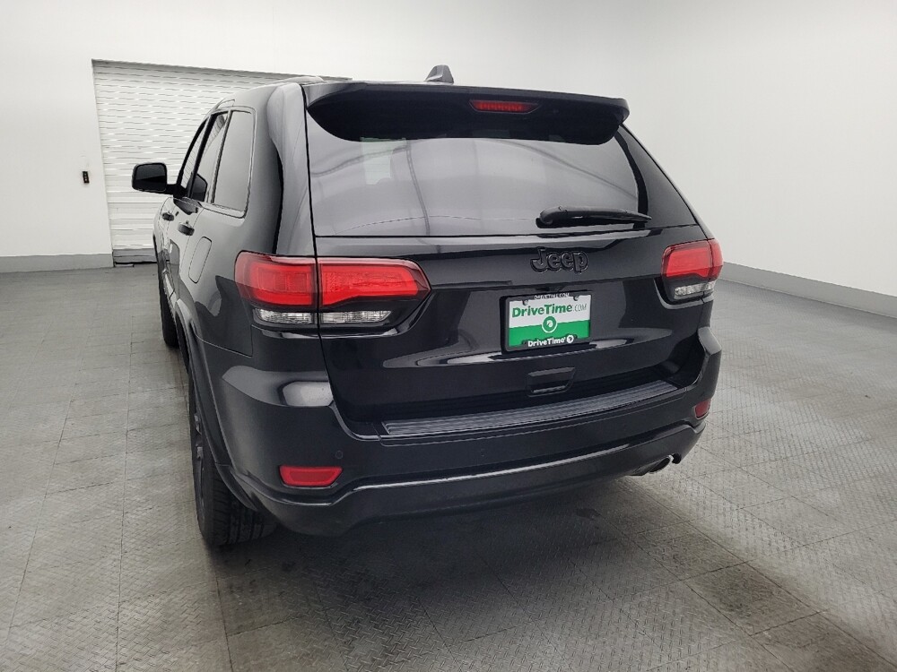 2018 Jeep Grand Cherokee in Miami, FL 33157 - 18120106 6