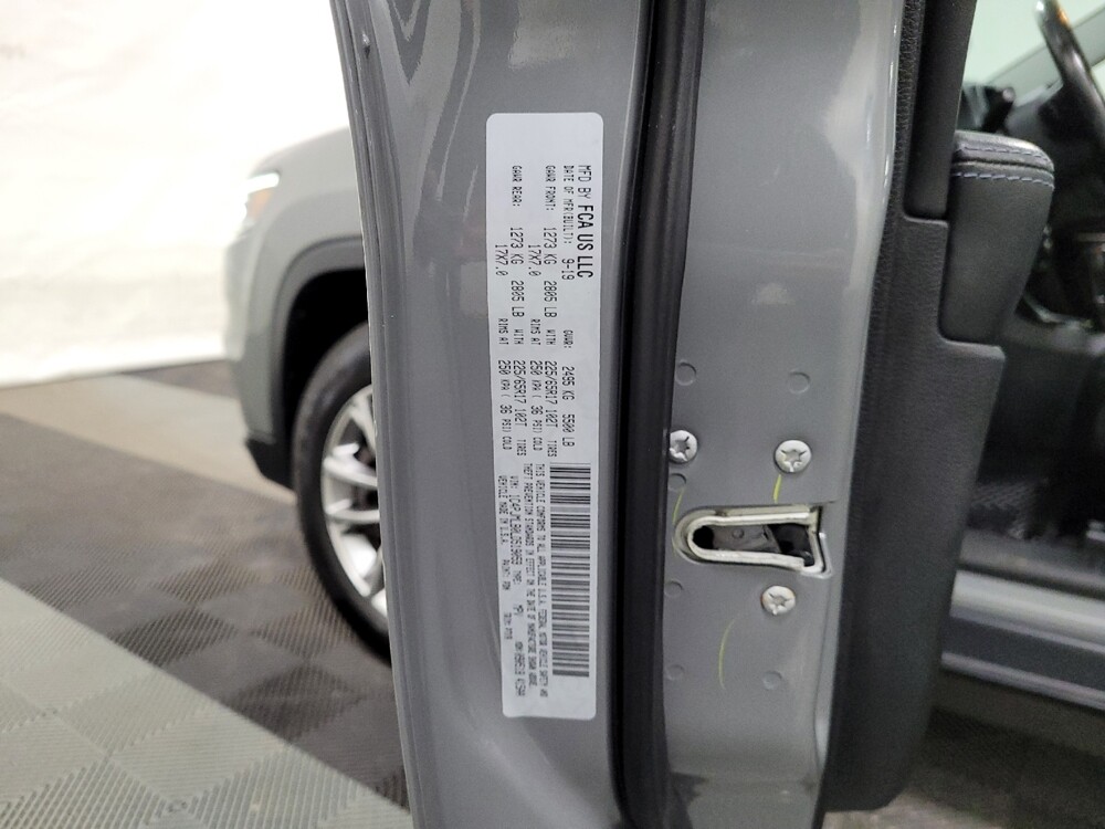 2020 Jeep Cherokee in Allentown, PA 18103 - 18120108 33