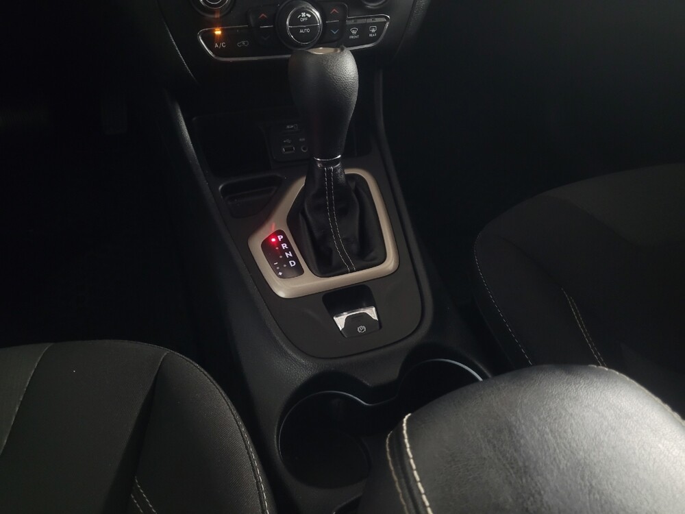 2015 Jeep Cherokee in Jackson, MS 39211 - 18120110 26