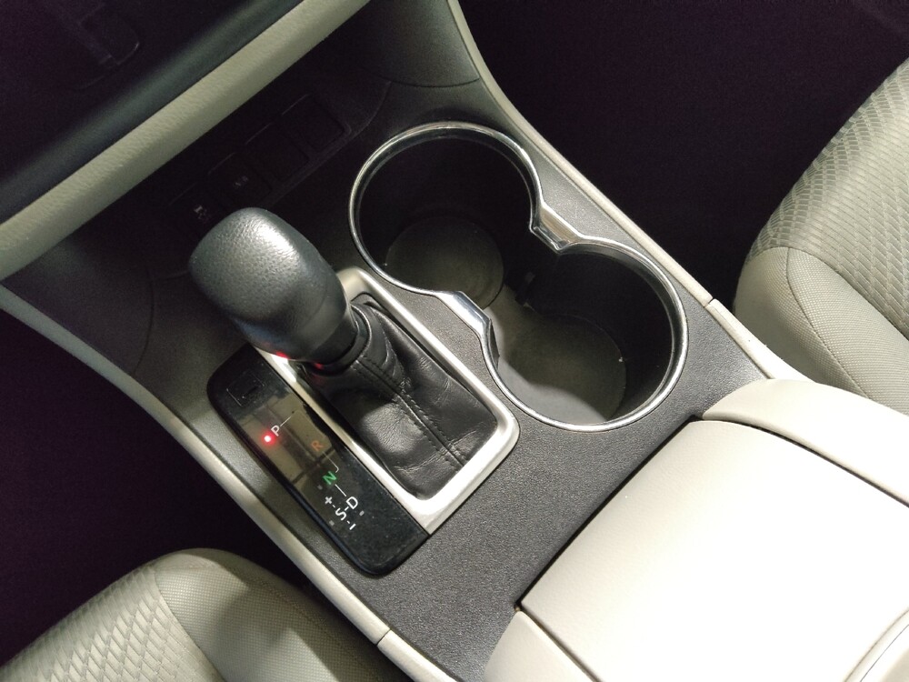 2018 Toyota Highlander in Fort Worth, TX 76116 - 18120118 26