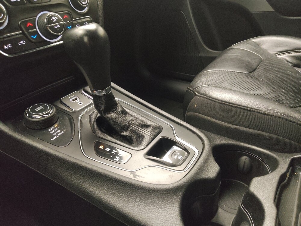 2021 Jeep Cherokee in Midlothian, IL 60445 - 18120120 26