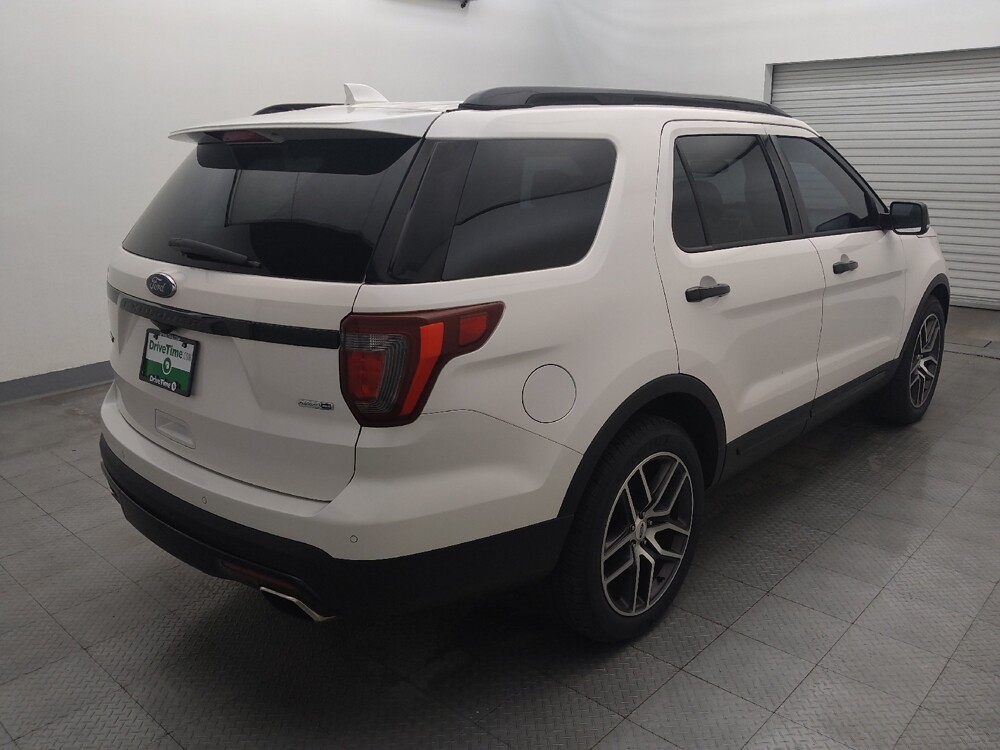 2017 Ford Explorer in Live Oak, TX 78233 - 18120121 9