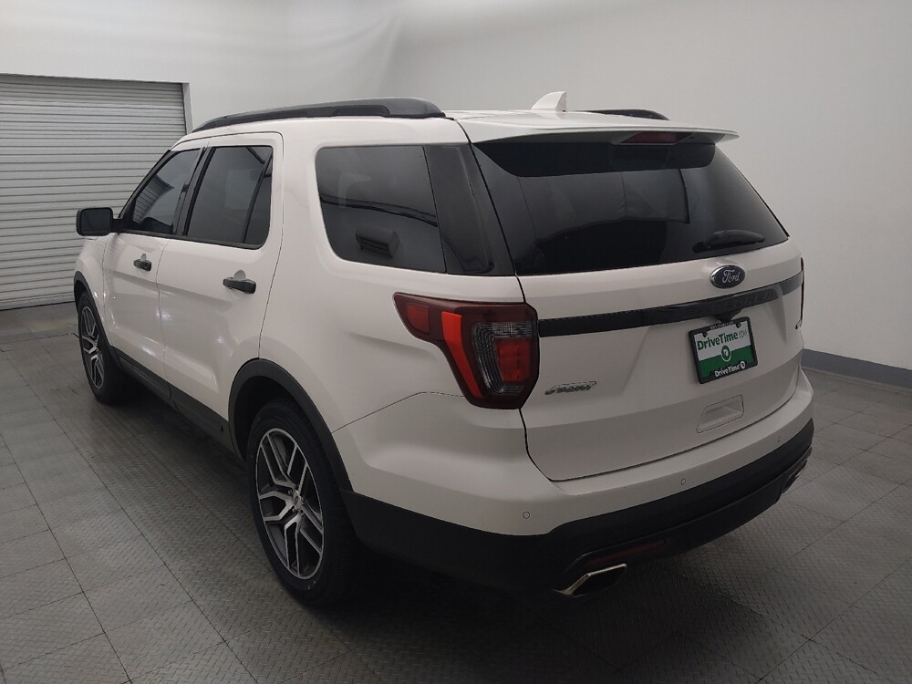 2017 Ford Explorer in Live Oak, TX 78233 - 18120121 5