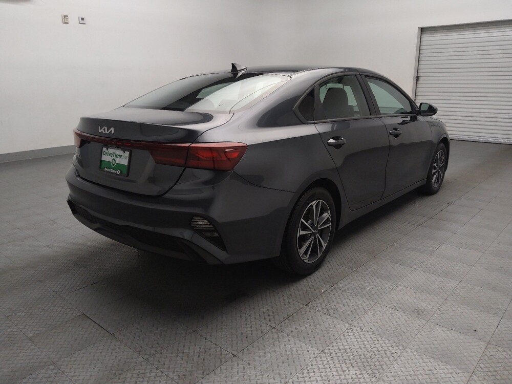 2024 Kia Forte in Oklahoma City, OK 73139 - 18120125 9