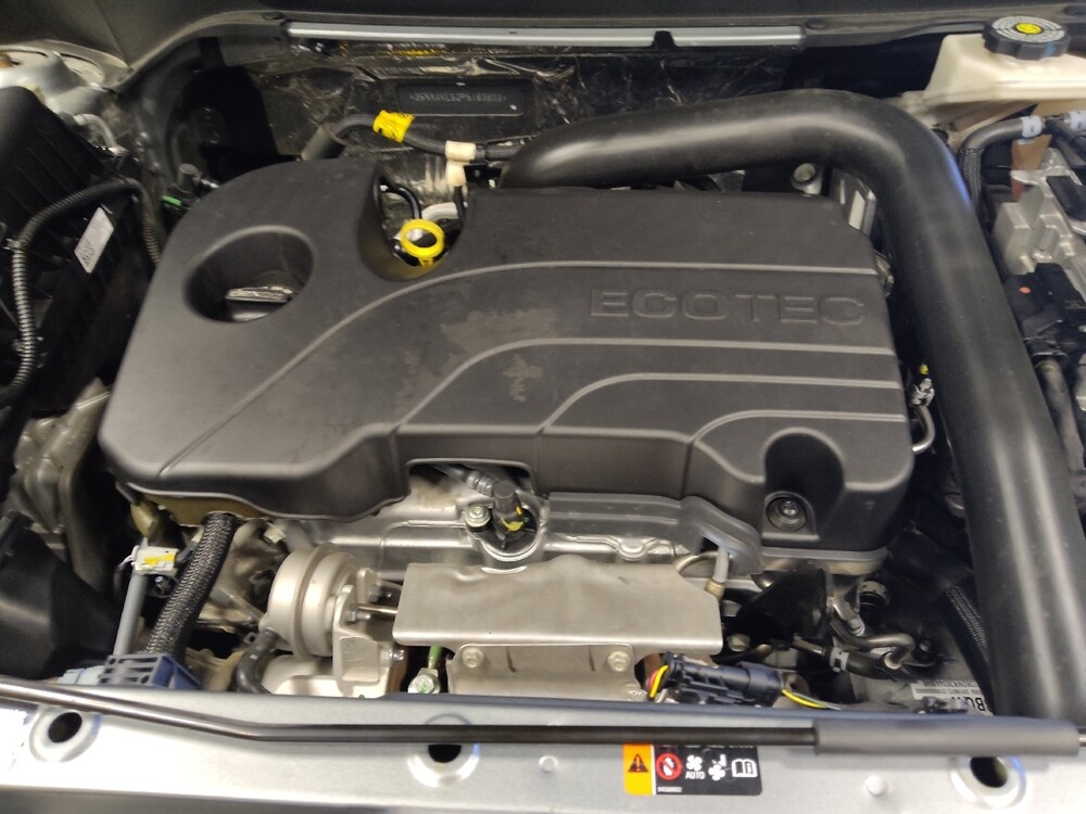 2023 Chevrolet Equinox in Glendale, AZ 85301 - 18120131 30