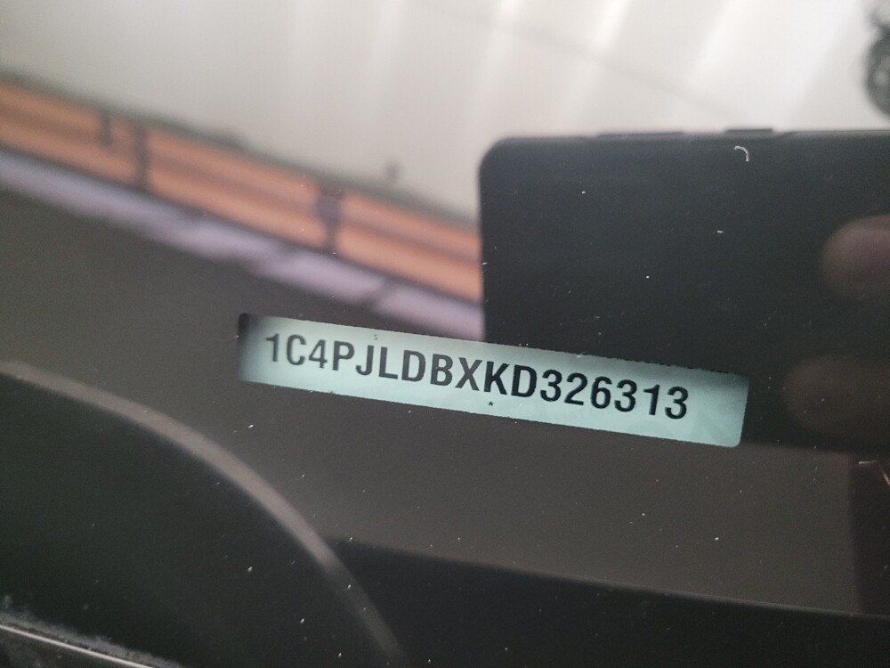 2019 Jeep Cherokee in Riverside, CA 92504 - 18120144 33