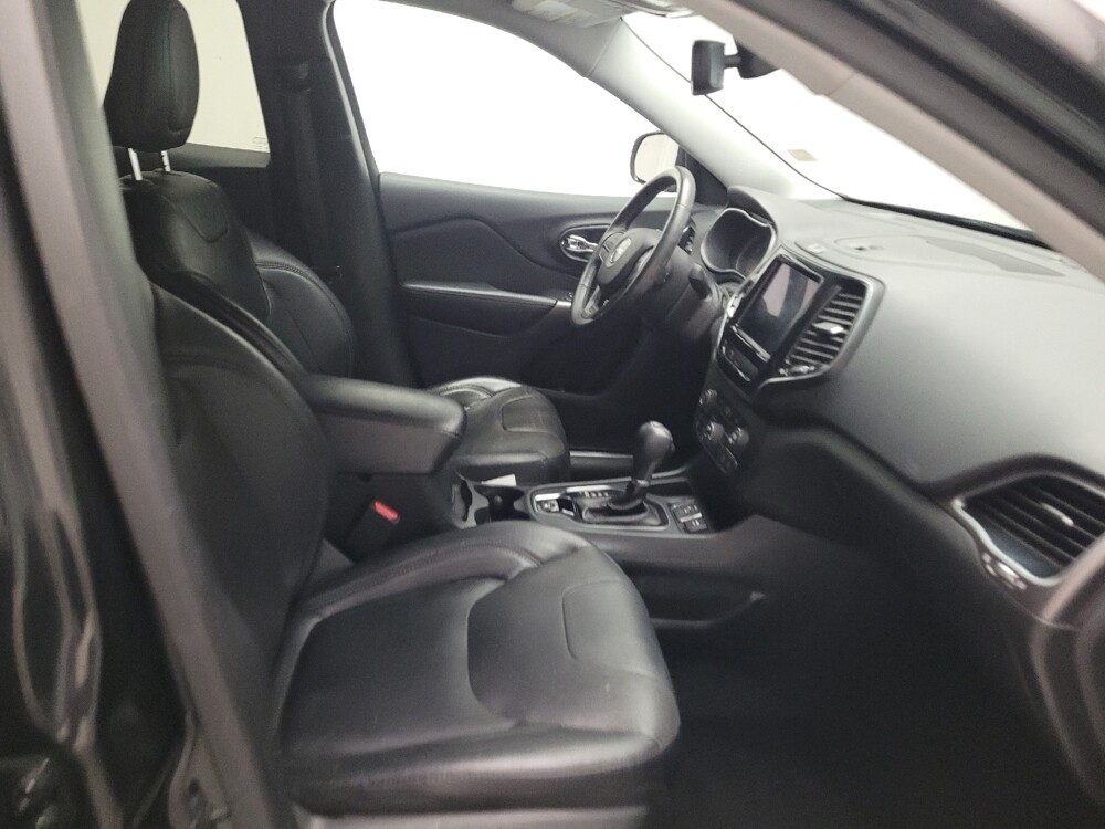 2019 Jeep Cherokee in Riverside, CA 92504 - 18120144 21