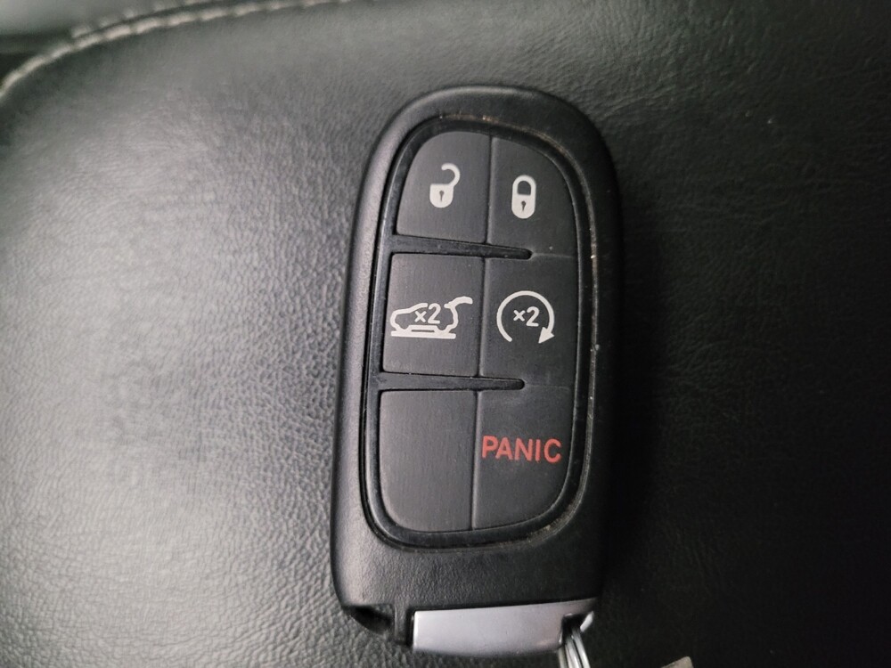 2019 Jeep Cherokee in Riverside, CA 92504 - 18120144 32