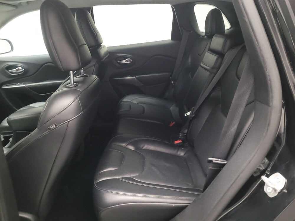 2019 Jeep Cherokee in Riverside, CA 92504 - 18120144 18