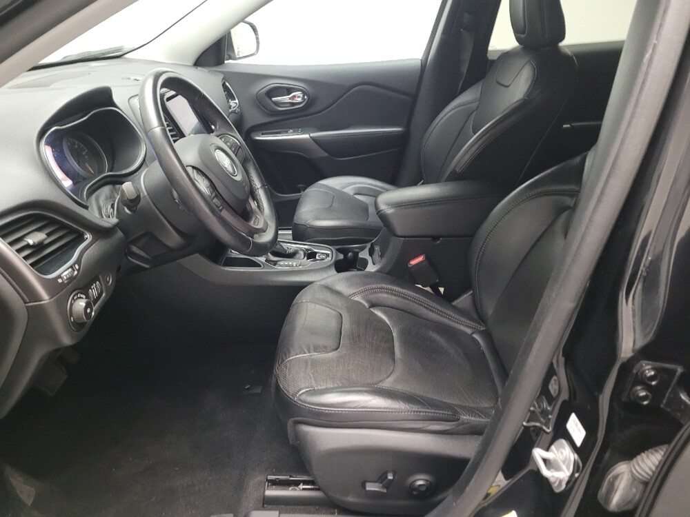 2019 Jeep Cherokee in Riverside, CA 92504 - 18120144 17