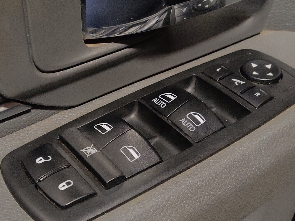 2018 RAM 1500 in Orlando, FL 32808 - 18120146 27