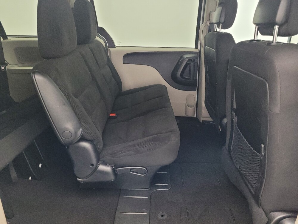 2018 Dodge Grand Caravan in Jacksonville, FL 32210 - 18120148 19