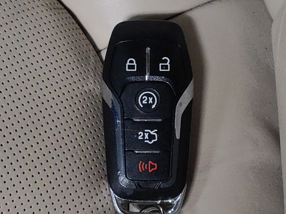 2017 Lincoln MKX in Tallahassee, FL 32304 - 18120157 32