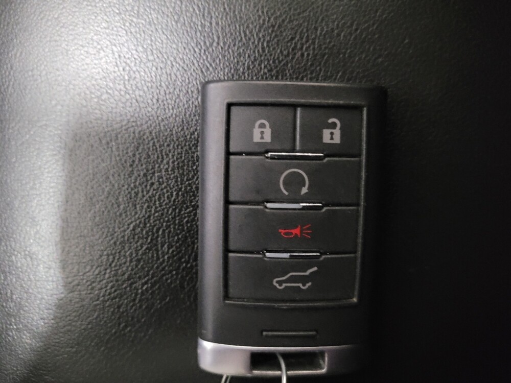 2013 Cadillac SRX in Pittsburgh, PA 15236 - 18120159 32