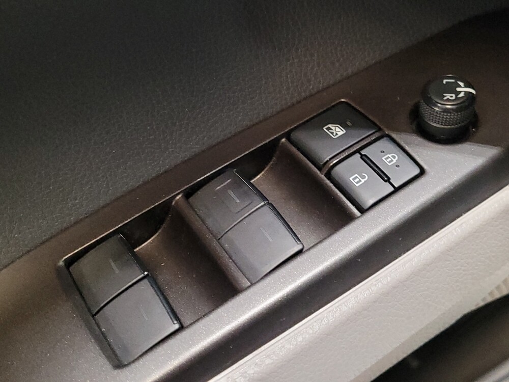 2021 Toyota Camry in Jacksonville, FL 32210 - 18120167 27