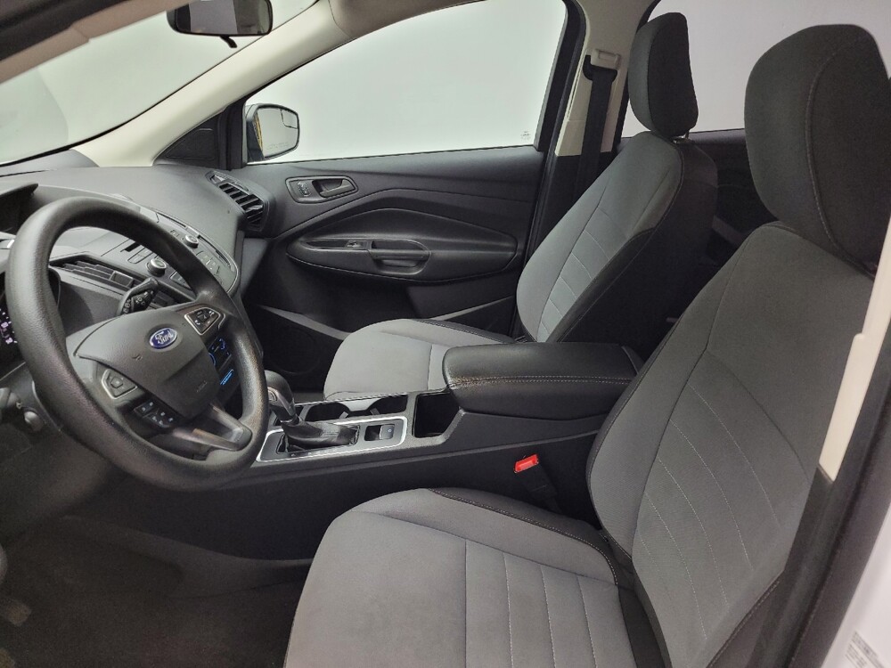 2018 Ford Escape in Taylor, MI 48180 - 18120169 17