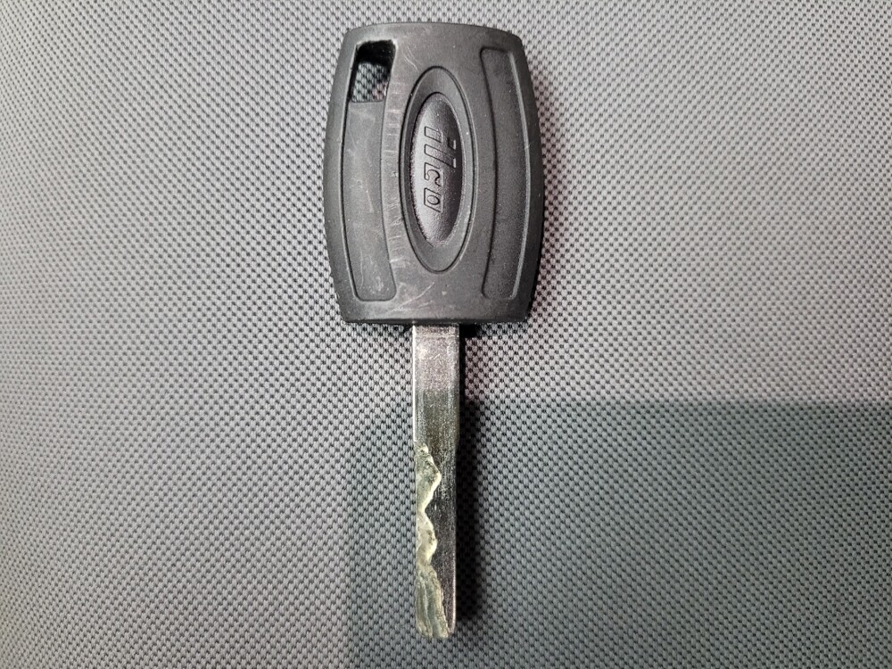 2018 Ford Escape in Taylor, MI 48180 - 18120169 32