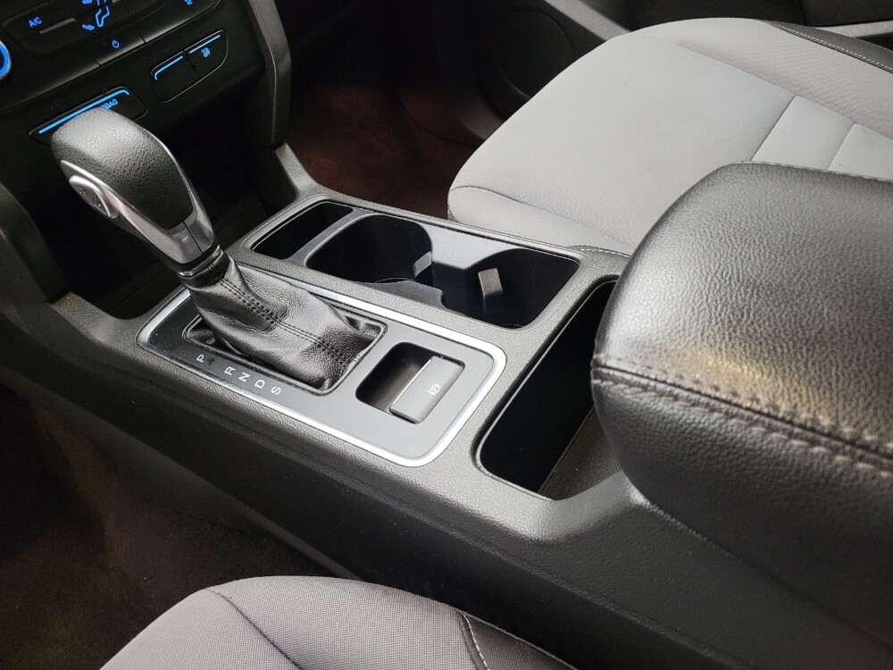 2018 Ford Escape in Taylor, MI 48180 - 18120169 26