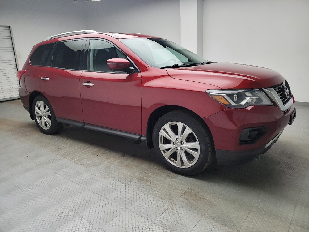 2018 Nissan Pathfinder in Grand Rapids, MI 49508 - 18120173 11