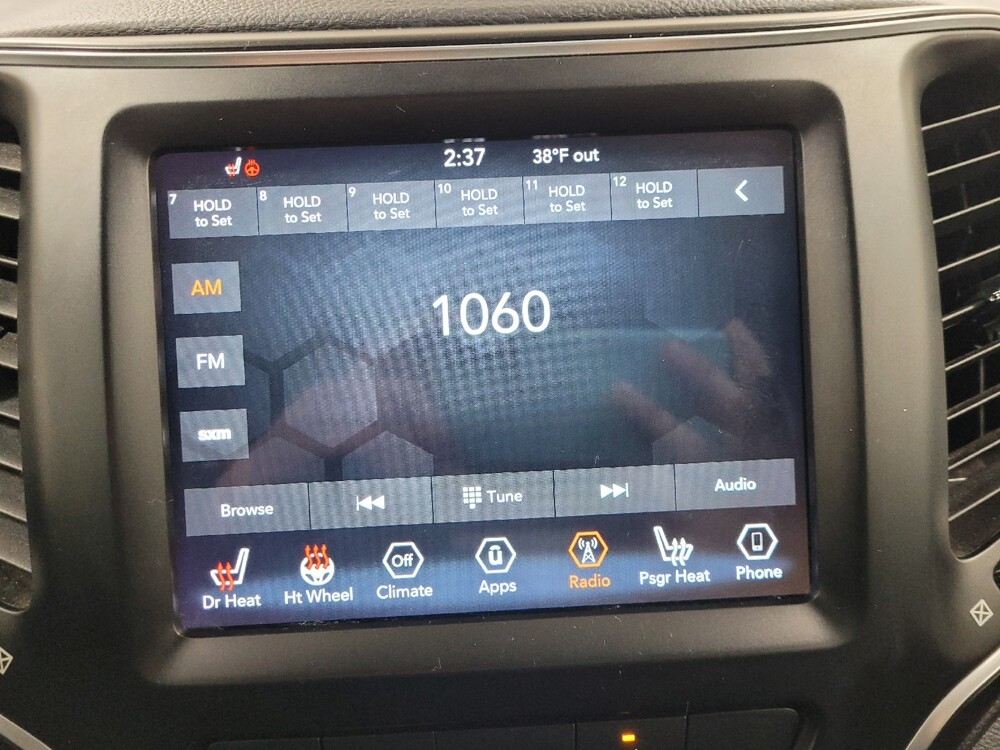 2021 Jeep Cherokee in Pittsburgh, PA 15236 - 18120182 25