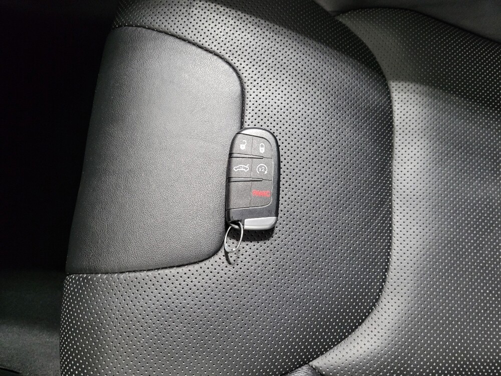 2021 Jeep Cherokee in Pittsburgh, PA 15236 - 18120182 32