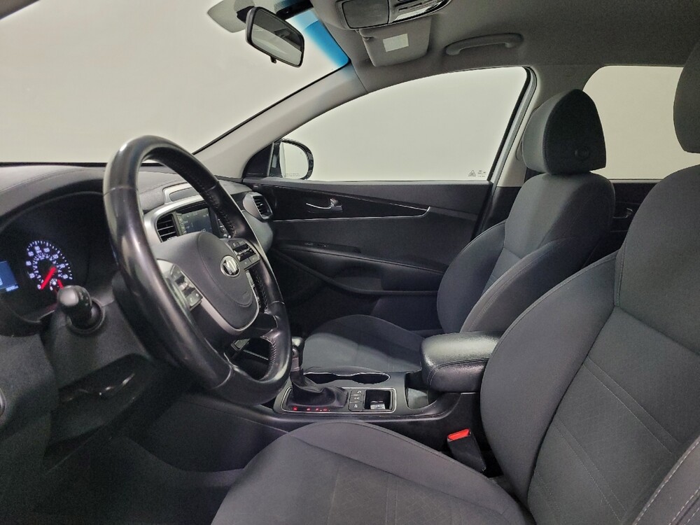 2020 Kia Sorento in Pittsburgh, PA 15236 - 18120183 17