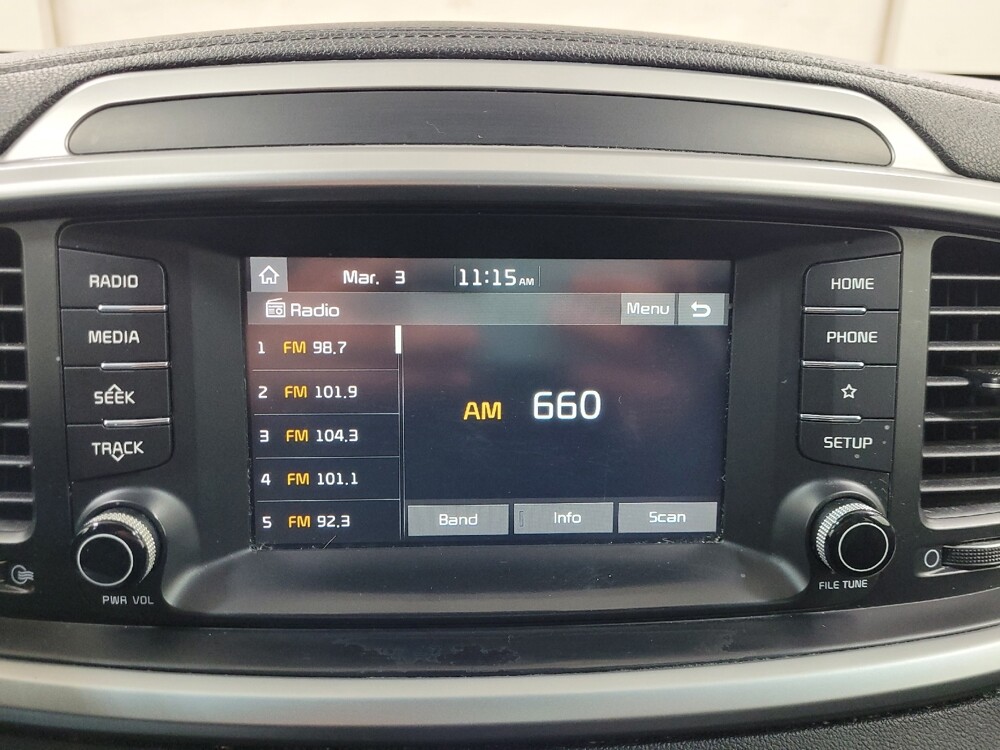 2020 Kia Sorento in Pittsburgh, PA 15236 - 18120183 25