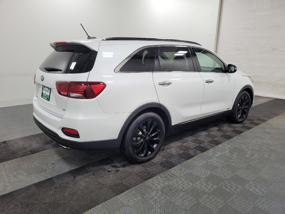 2020 Kia Sorento in Pittsburgh, PA 15236 - 18120183 10