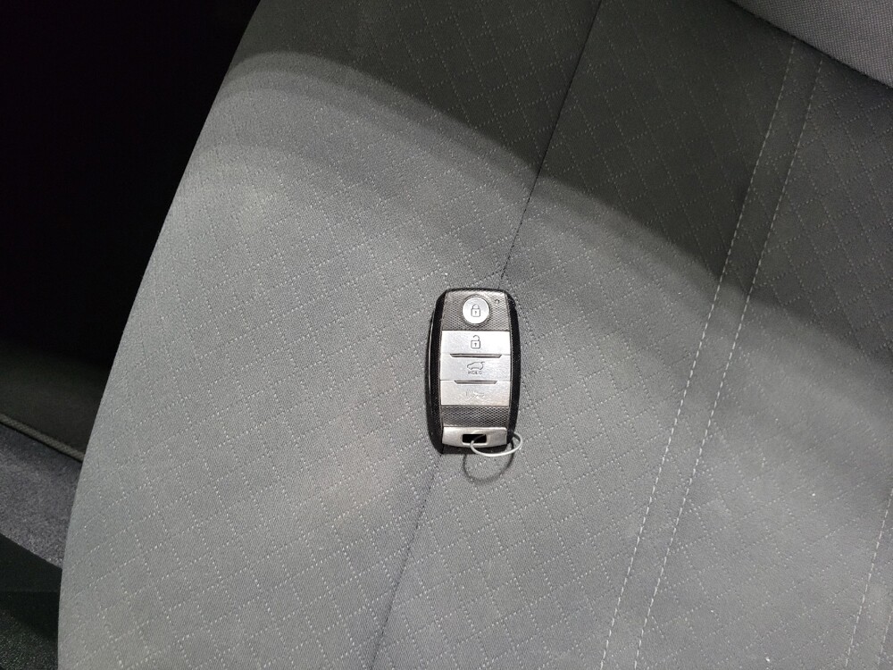 2020 Kia Sorento in Pittsburgh, PA 15236 - 18120183 32