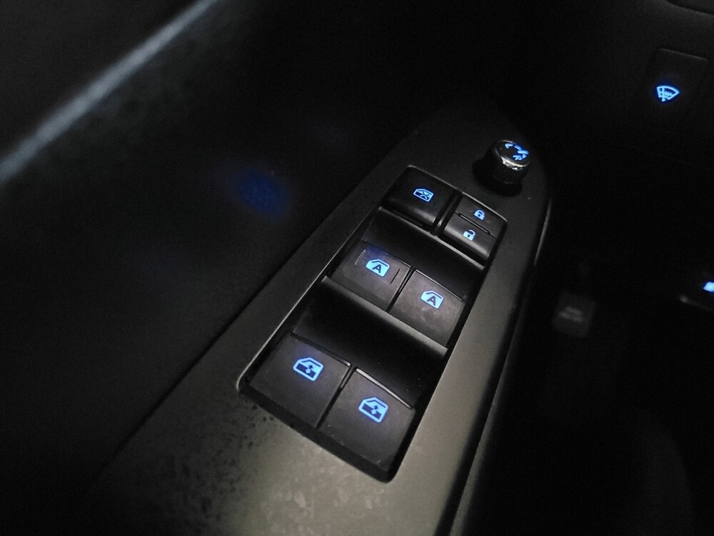 2018 Toyota Highlander in Duluth, GA 30096 - 18120189 27