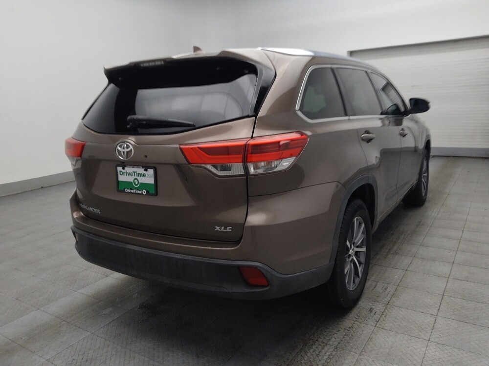 2018 Toyota Highlander in Duluth, GA 30096 - 18120189 9