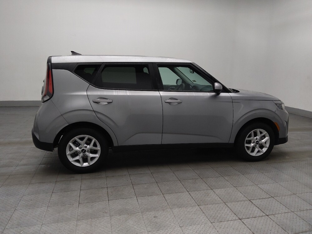 2025 Kia Soul in Morrow, GA 30260 - 18120195 10