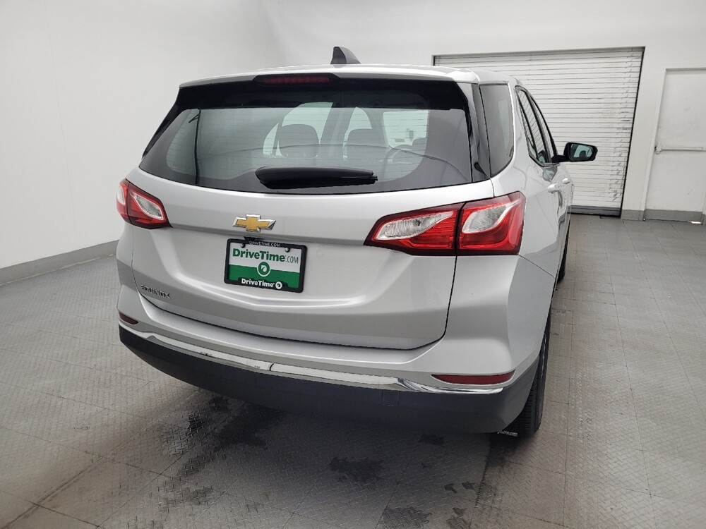 2018 Chevrolet Equinox in Raleigh, NC 27604 - 18120198 7