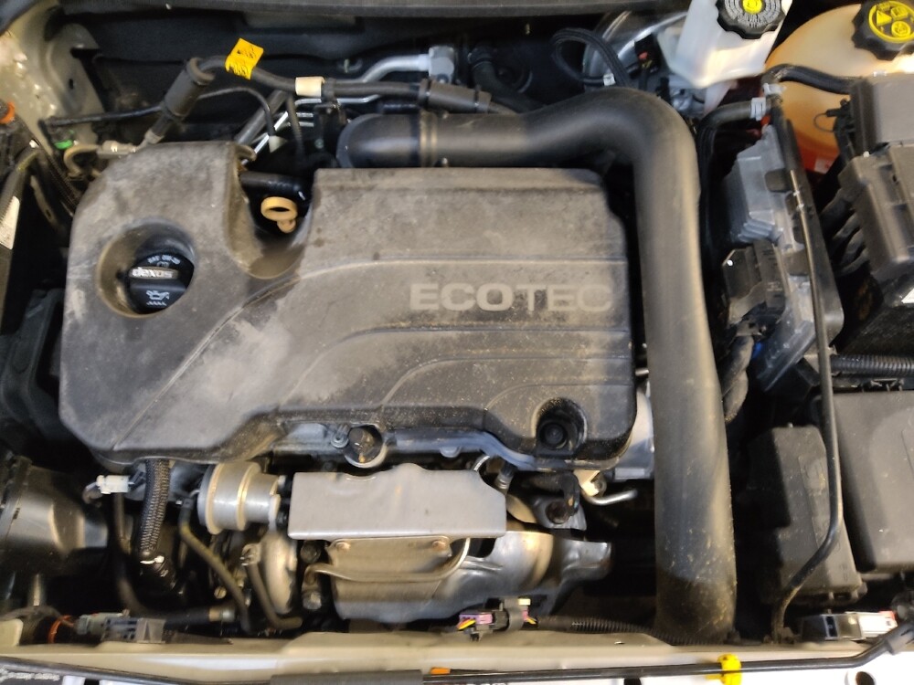 2018 Chevrolet Equinox in Raleigh, NC 27604 - 18120198 30