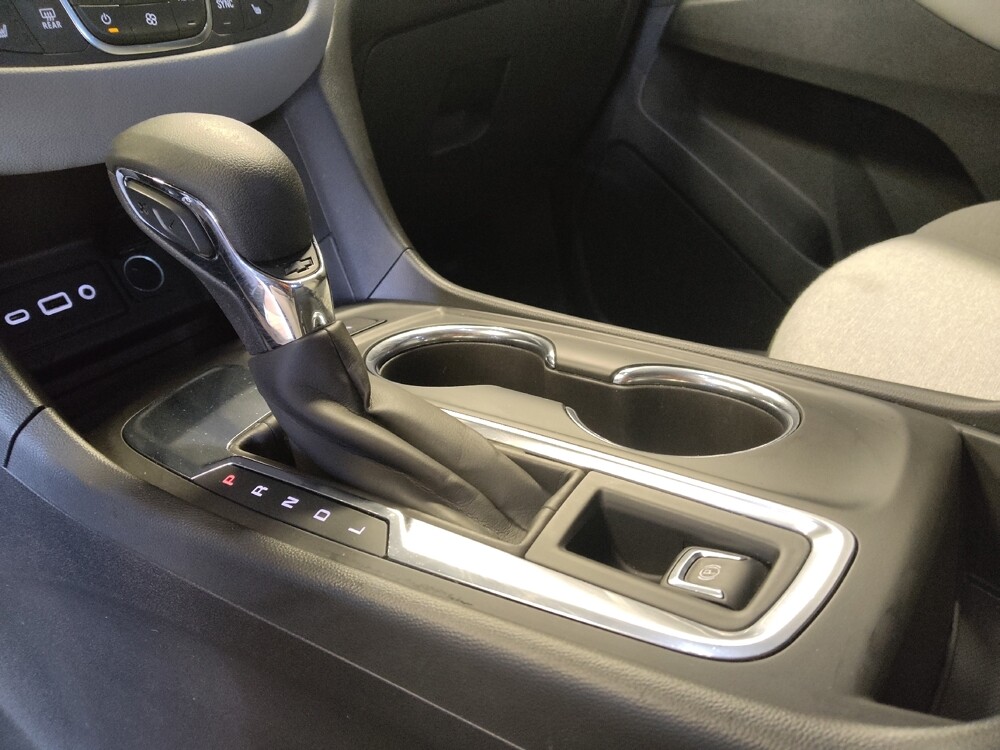 2022 Chevrolet Equinox in Phoenix, AZ 85022 - 18120201 26