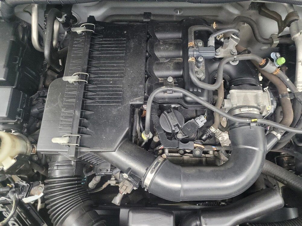 2018 Nissan Frontier in Indianapolis, IN 46222 - 18120203 30