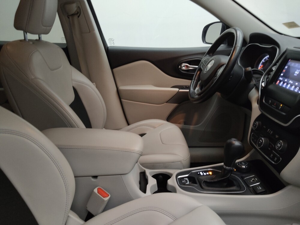 2021 Jeep Cherokee in Lombard, IL 60148 - 18120213 21