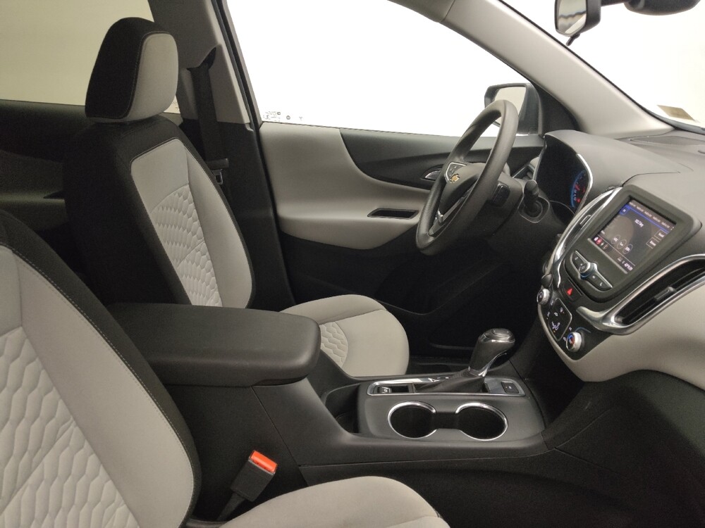 2020 Chevrolet Equinox in Midlothian, IL 60445 - 18120218 21