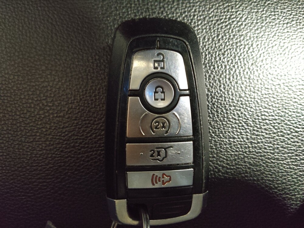 2021 Ford Explorer in Arlington, TX 76011 - 18120220 32