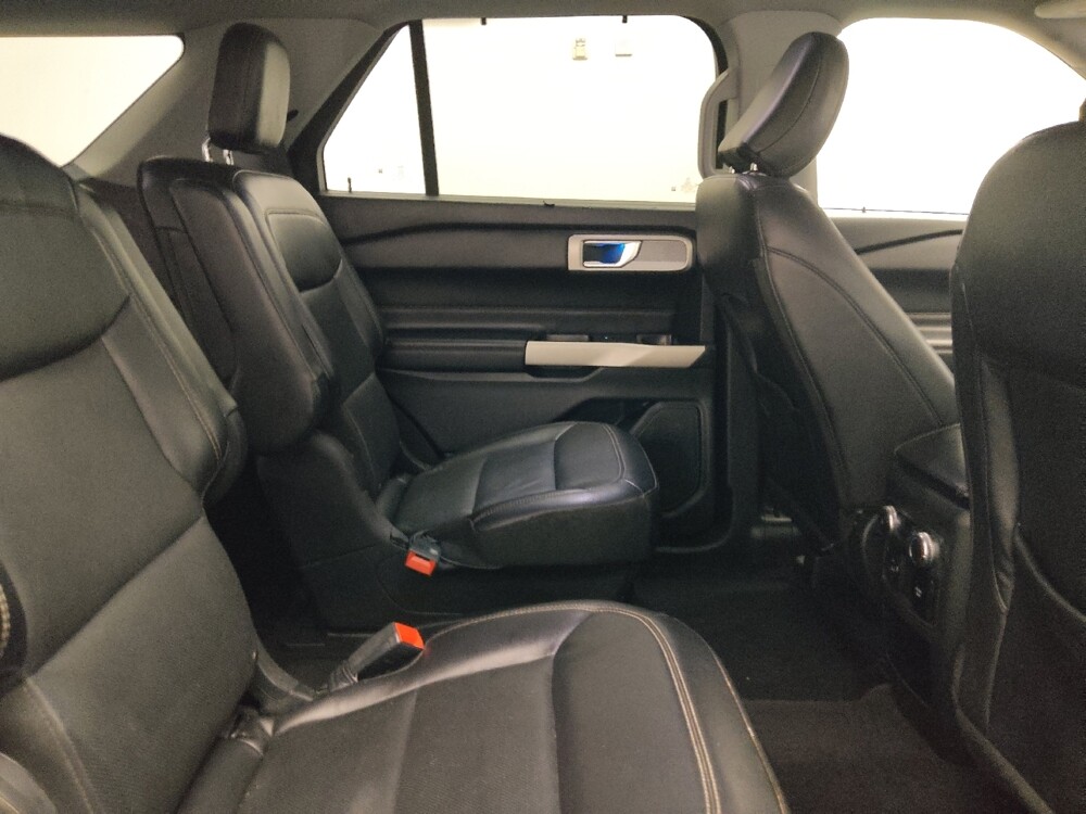 2021 Ford Explorer in Arlington, TX 76011 - 18120220 19