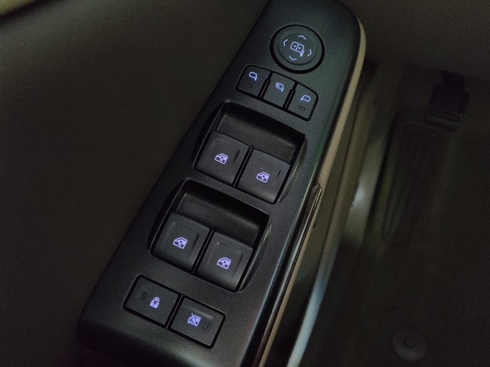 2018 Chevrolet Tahoe in Athens, GA 30606 - 18120223 27