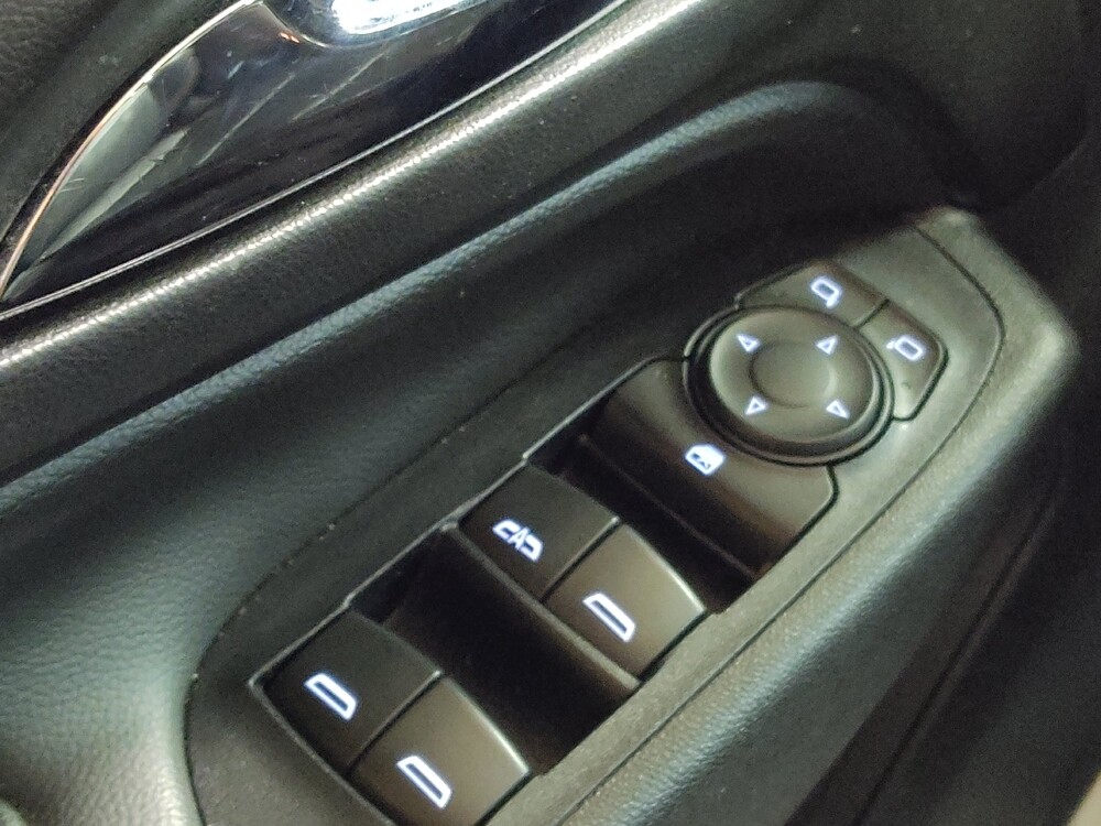 2019 Chevrolet Equinox in Plano, TX 75074 - 18120229 27